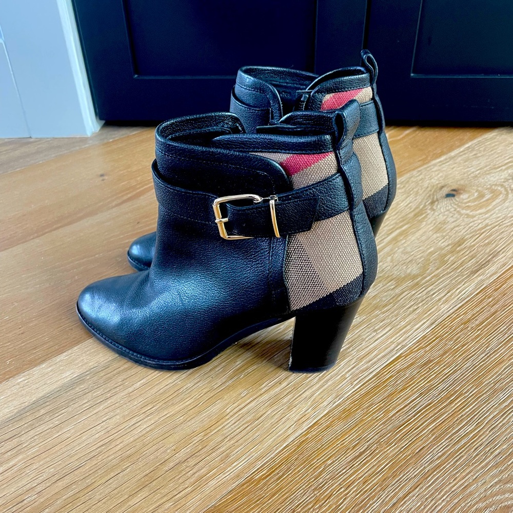 Burberry Booties